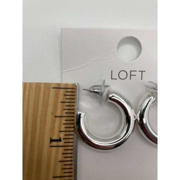 Loft Silver tone Hoops Earrings Chunky 1" - Picture 3 of 5